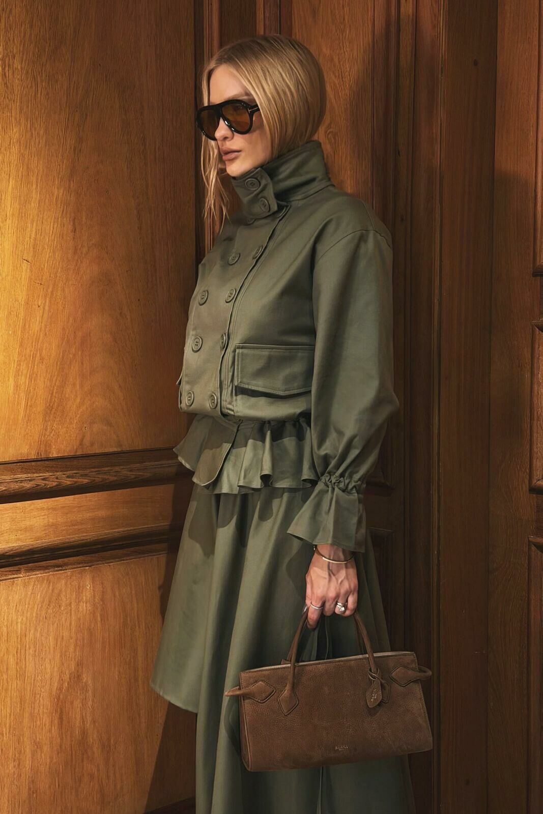 Imagem de Casaco Manga Longa Com Bolsos Manga e Cintura Ajustáveis Verde Militar Zen